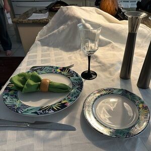 Elegant Floral Dinnerware Set